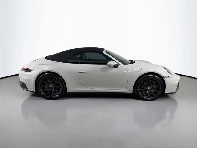2026 Porsche 911 Carrera 4 GTS Cabriolet