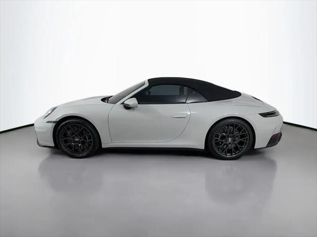 2026 Porsche 911 Carrera 4 GTS Cabriolet