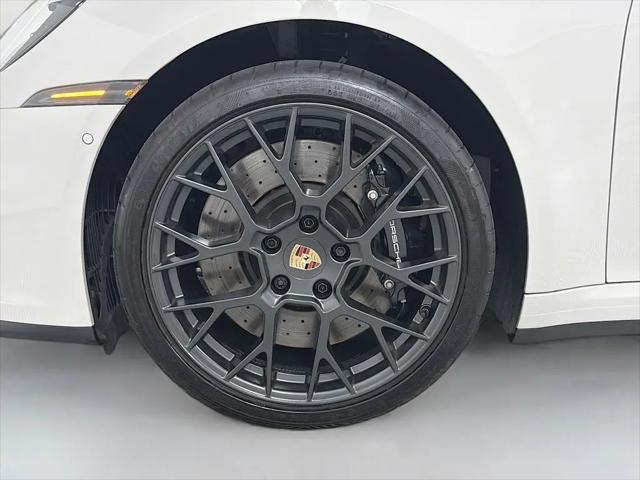 2026 Porsche 911 Carrera 4 GTS Cabriolet