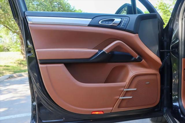 2017 Porsche Cayenne Turbo