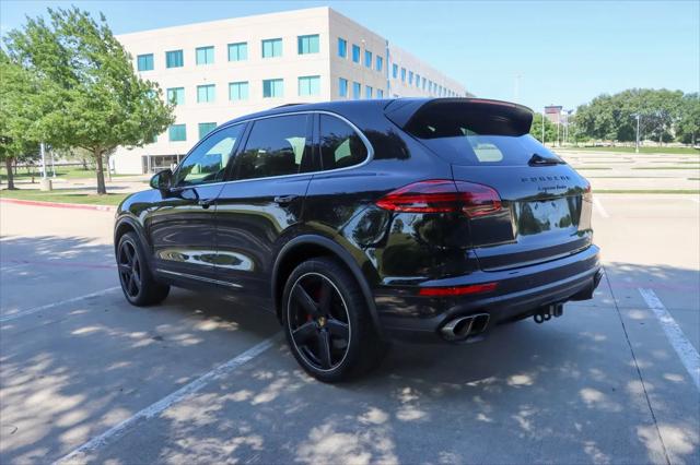2017 Porsche Cayenne Turbo
