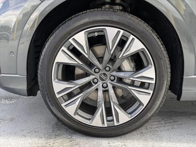 2026 Audi Q8 Premium Plus 55 TFSI quattro Tiptronic
