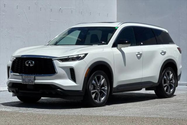 2023 INFINITI QX60 LUXE AWD