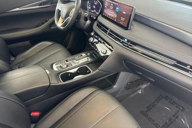 2023 INFINITI QX60 LUXE AWD