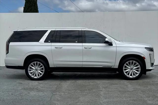 2023 Cadillac Escalade ESV 4WD Luxury