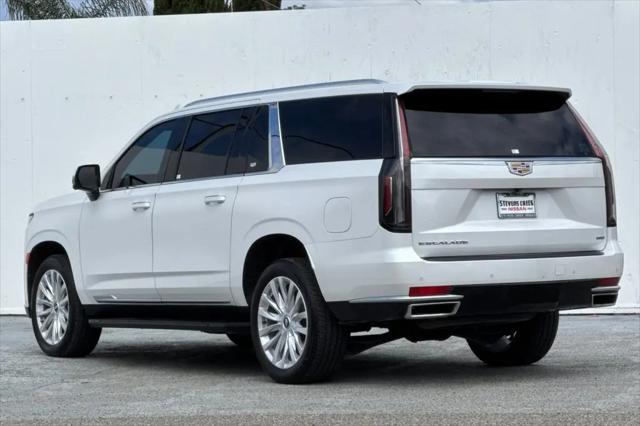 2023 Cadillac Escalade ESV 4WD Luxury