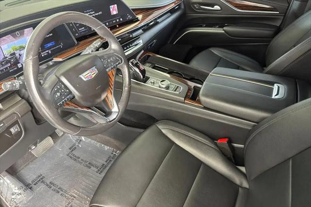 2023 Cadillac Escalade ESV 4WD Luxury