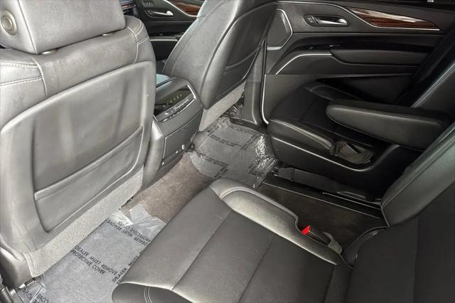 2023 Cadillac Escalade ESV 4WD Luxury