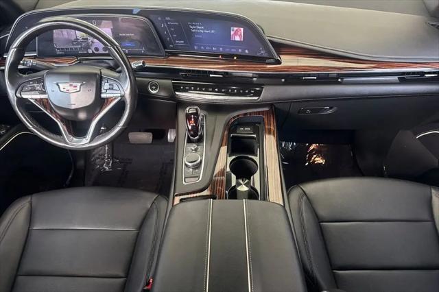 2023 Cadillac Escalade ESV 4WD Luxury
