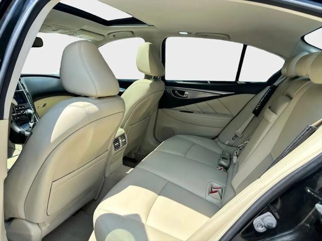 2015 INFINITI Q50 Premium