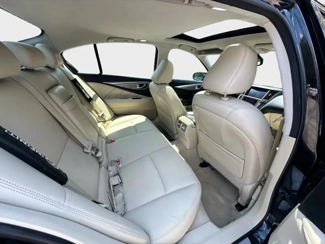 2015 INFINITI Q50 Premium