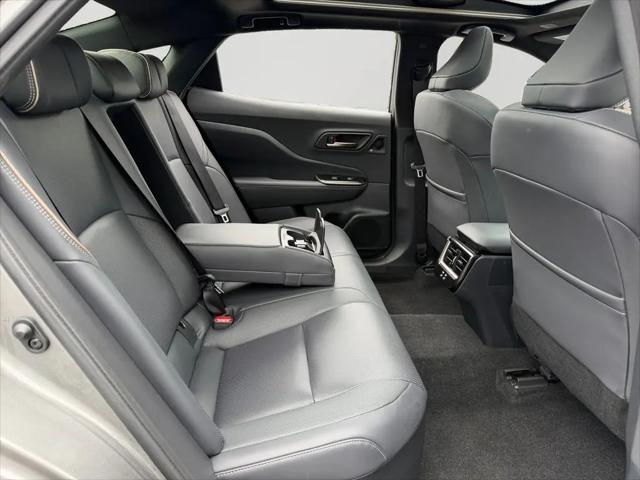 2025 Toyota Crown Platinum