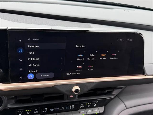 2025 Toyota Crown Platinum