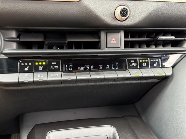 2025 Toyota Crown Platinum