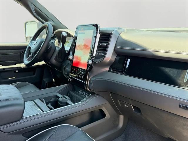 2026 Ram 3500 Limited Crew Cab 4x4 8' Box