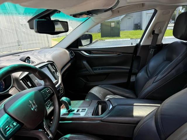 2015 Maserati Ghibli Standard