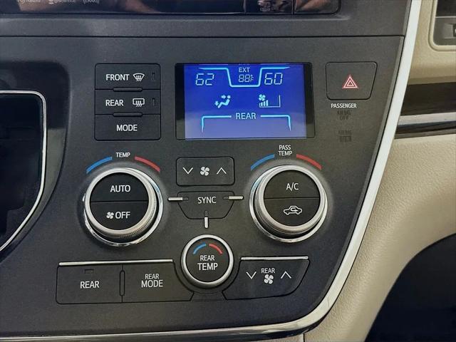 2017 Toyota Sienna XLE 8 Passenger
