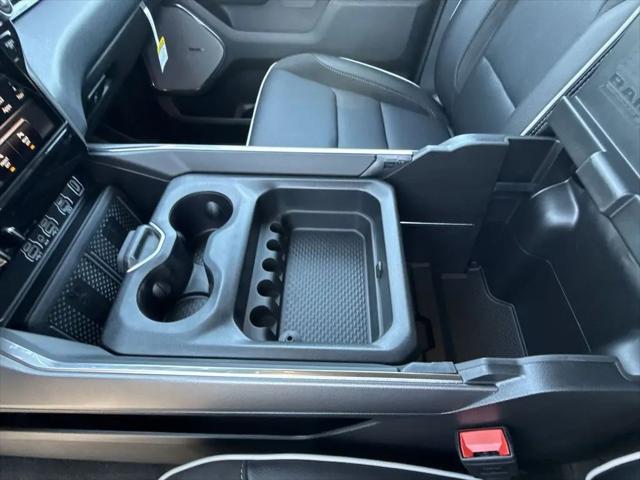 2026 Ram 1500 Laramie Crew Cab 4x4 5'7" Box