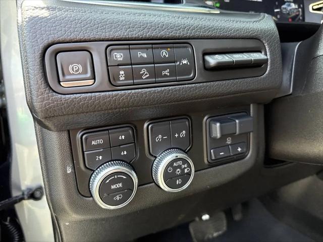 2024 GMC Yukon 4WD Denali