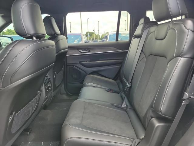 2026 Jeep Grand Cherokee L Altitude 4x2