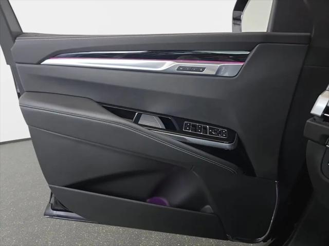 2025 Cadillac Escalade ESV Sport