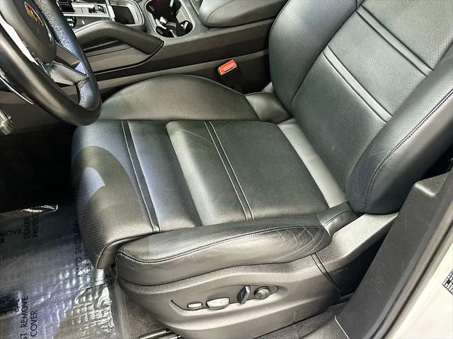 2022 Porsche Cayenne Cayenne