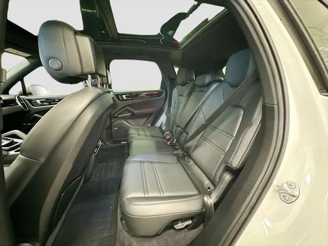 2022 Porsche Cayenne Cayenne