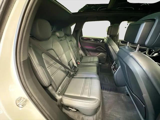 2022 Porsche Cayenne Cayenne
