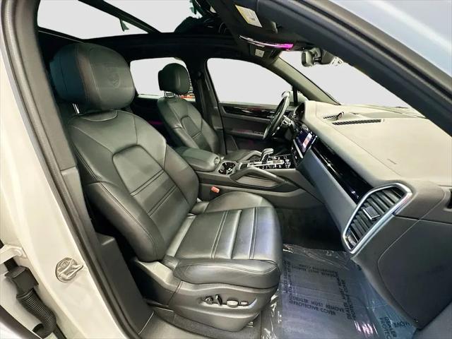 2022 Porsche Cayenne Cayenne