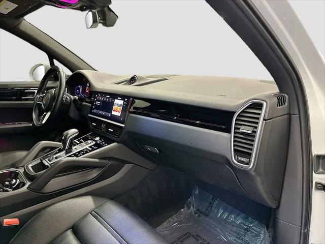 2022 Porsche Cayenne Cayenne