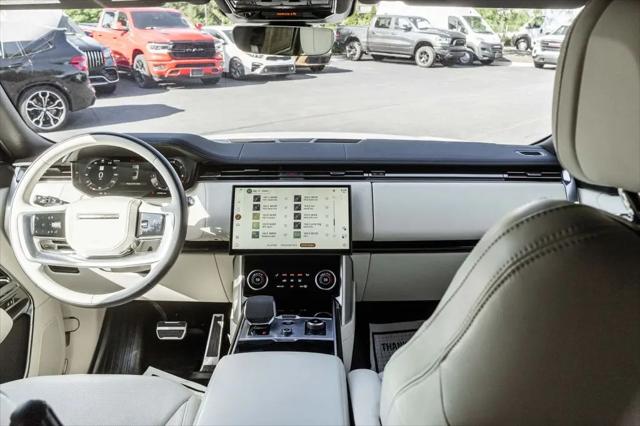 2023 Land Rover Range Rover P530 SE