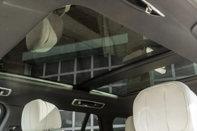 2023 Land Rover Range Rover P530 SE