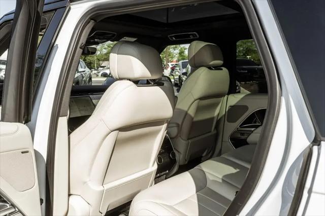 2023 Land Rover Range Rover P530 SE