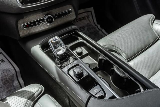 2024 Volvo XC90 B6 Ultimate Bright Theme 7-Seater
