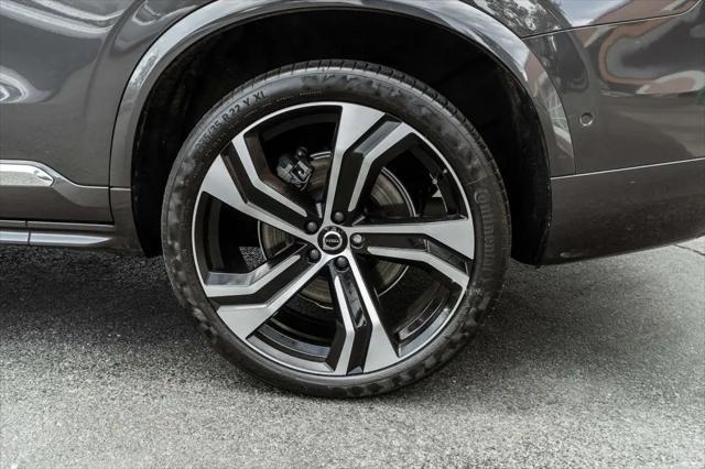 2024 Volvo XC90 B6 Ultimate Bright Theme 7-Seater