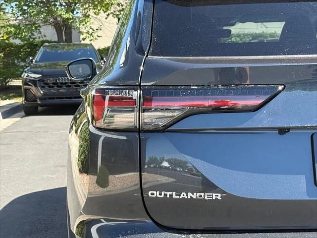 2026 Mitsubishi Outlander PHEV SE S-AWC