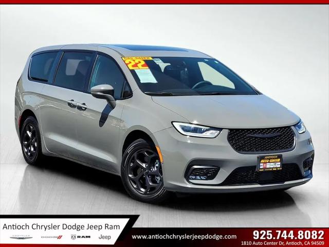 2022 Chrysler Pacifica Hybrid Limited for sale in Antioch, CA