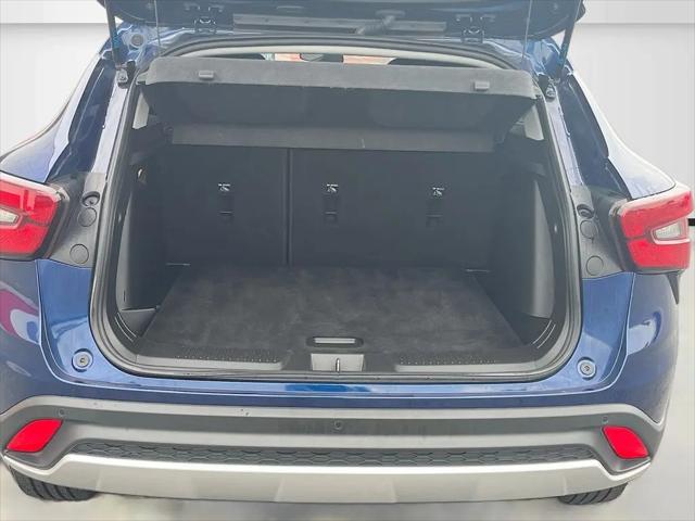 2024 Chevrolet Trax FWD LT