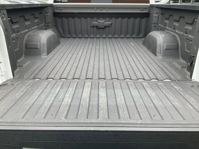 2025 Chevrolet Silverado 1500 4WD Crew Cab Short Bed ZR2