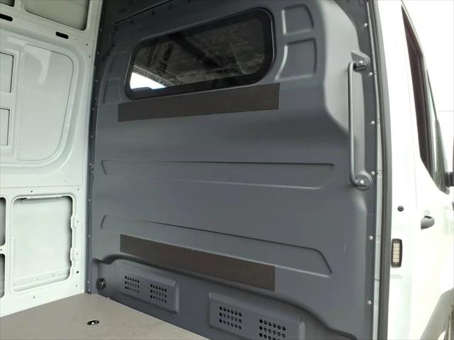 2026 Mercedes-Benz Sprinter 2500 Standard Roof 4-Cyl Diesel