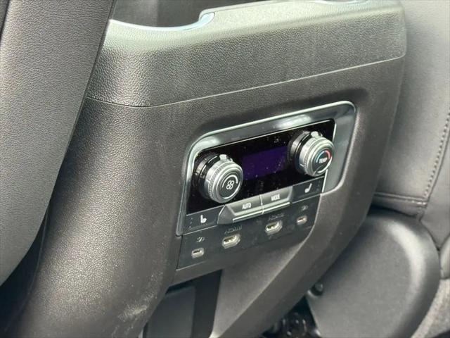 2026 GMC Yukon XL 4WD Elevation