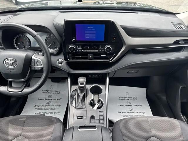 2025 Toyota Highlander LE