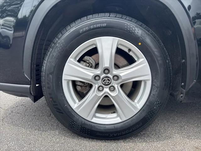 2025 Toyota Highlander LE
