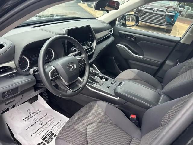 2025 Toyota Highlander LE