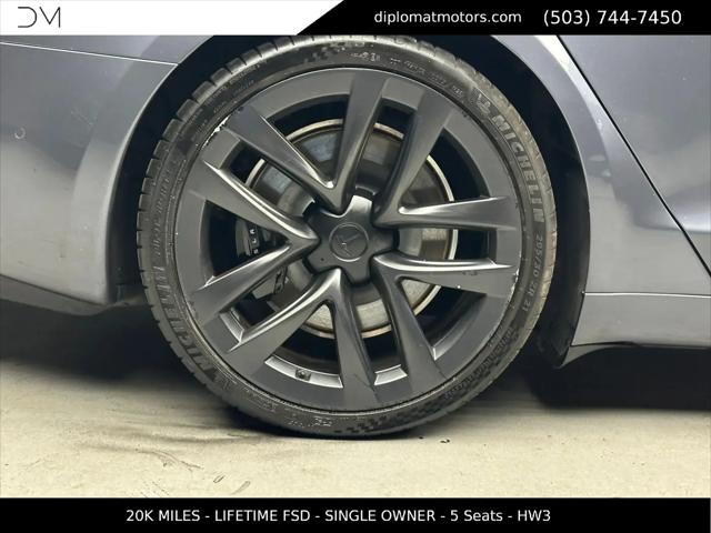 2022 Tesla Model S Dual Motor All-Wheel Drive