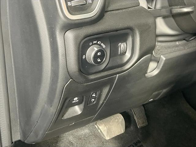 2023 Ram 1500 Big Horn Crew Cab 4x4 5'7" Box