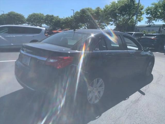 2013 Chrysler 200 Touring