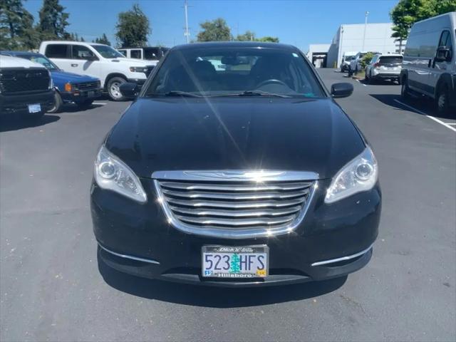 2013 Chrysler 200 Touring