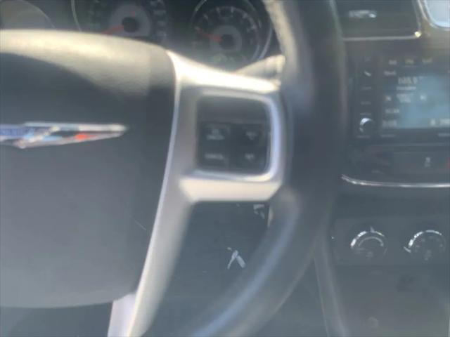 2013 Chrysler 200 Touring