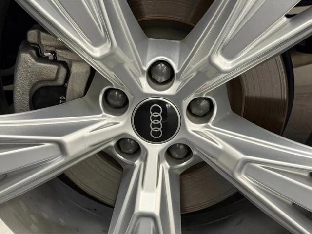 2023 Audi Q8 Premium 55 TFSI quattro Tiptronic